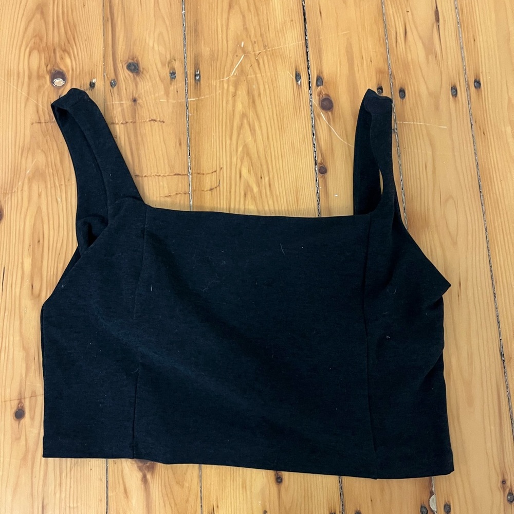 Beyond Yoga Heather Grey Women's Crop Top